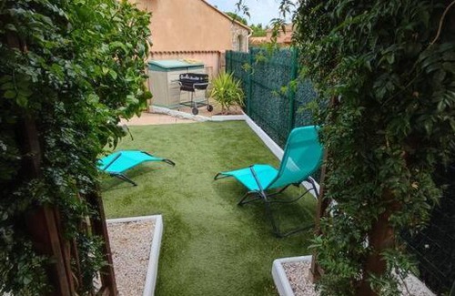 Les Bormettes Apartment | superbe appartement proche du port et de la plage.