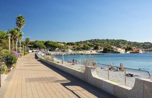 Sainte-Maxime Apartment | Superbe appart neuf centre ville 6 personnes calme avec jardin