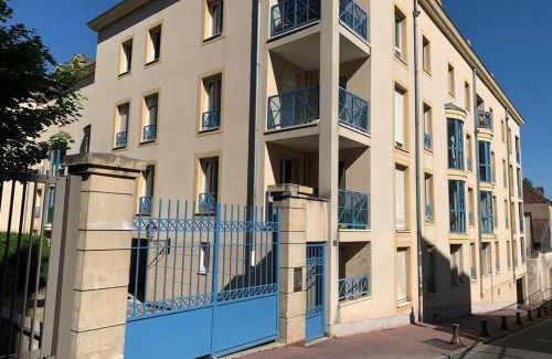 Metz-Centre – Ancienne Ville Apartment | Superbe Appart Plein Centre avec Parking & Jardin