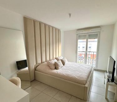 Villabe Apartment | Superbe Appartement - Near Paris