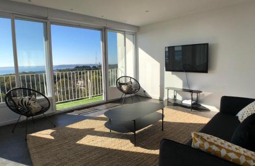 Rive Droite Apartment | Superbe appartement avec une vue mer panoramique
