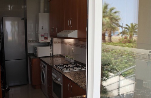 Cubelles Apartment | Superbe Appartement en Front de Mer, Avec un Minigolf et une Piscine