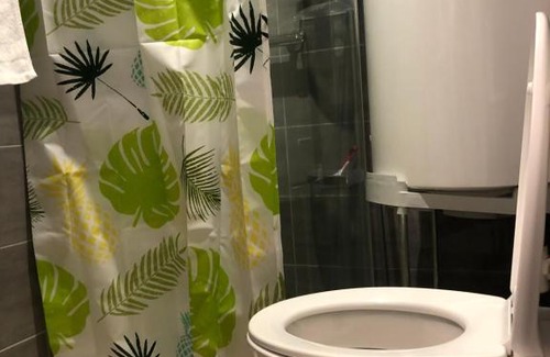 Pierrelatte Apartment | Superbe appartement meublé refait à neuf Tricastin