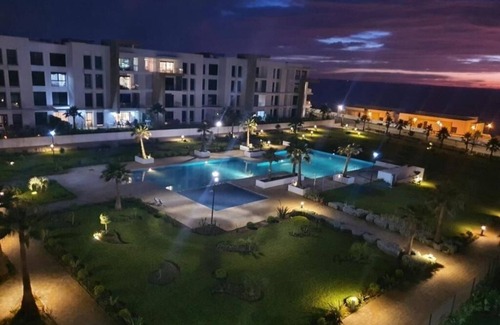 Plage des Nations Apartment | Superbe Appartement vue sur mer