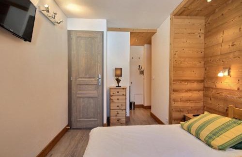 Plagne Centre Apartment | Superbe appt rénové 3 pièces au pied des pistes, balcon sud, 8 pers, près commerces - FR-1-455-36