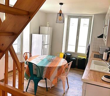 Jonzac Apartment | Superbe duplex cœur de ville 3 étoiles