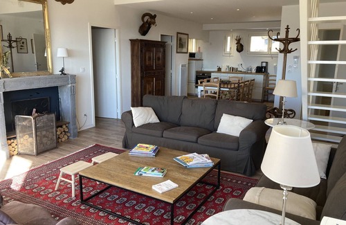 Saint-Jacques-des-Blats Apartment | Superbe duplex Le Grand Cerf