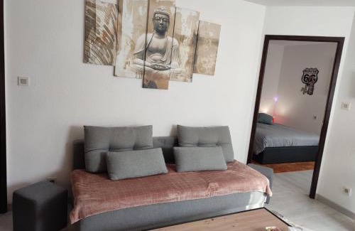 Guebwiller Apartment | Superbe F2 terrasse, route du vin, Florival