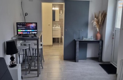 Saint-Quentin Apartment | Superbe logement