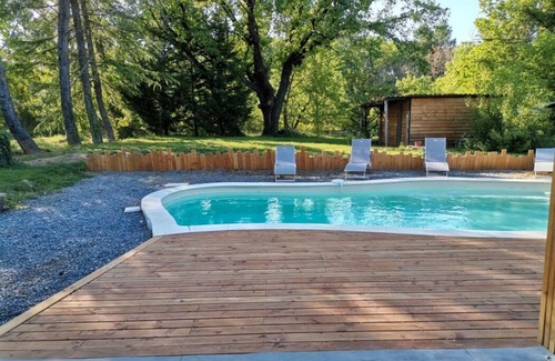 Ruoms House | Superbe Maison, Piscine, Jacuzzi Grand Jardin Sans vis à vis