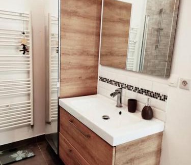 Sainte-Catherine Apartment | Superbe maison rénovée avec agréable jardin