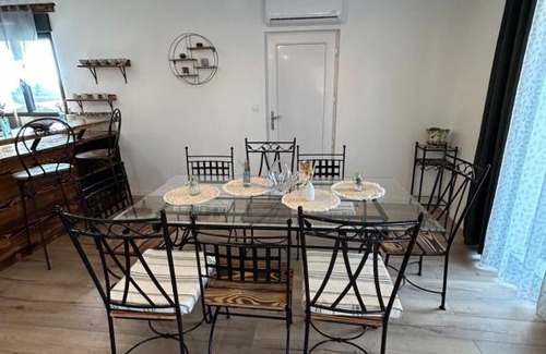 Limoges Apartment | Superbe pavillon 4 chambres - parking privé - Grande Terrasse au calme - limoges