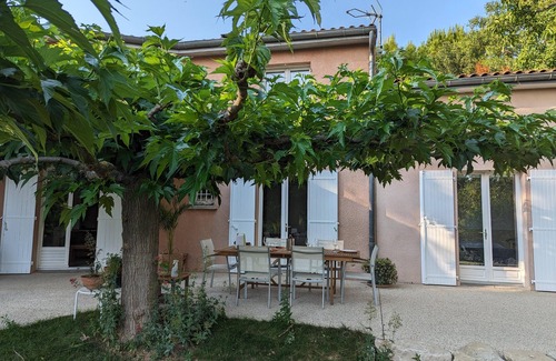 Sauzet Villa | Superbe Séjour en Drôme Provençale à la Villa Batelli