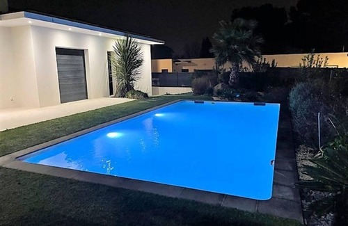 Serignan Villa | Superbe Villa Avec Piscine Chauffée et Proche de la Plage