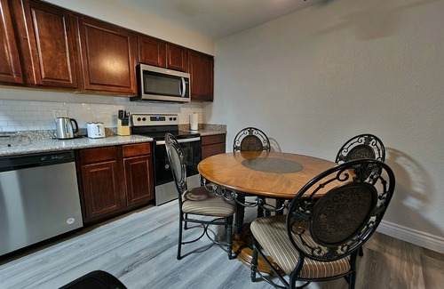 Las Vegas Apartment | Superhost 5 Star Service with 2 Bedrooms