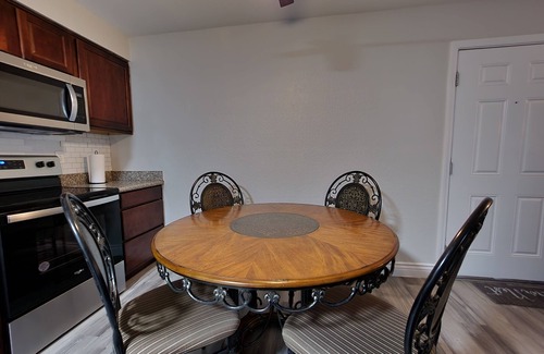 Las Vegas Apartment | Superhost 5 Star Service with 2 Bedrooms