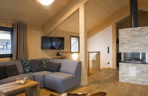 Pichl-Preunegg House | Superior #04 Sauna&Sprudelwanne innen by Interhome