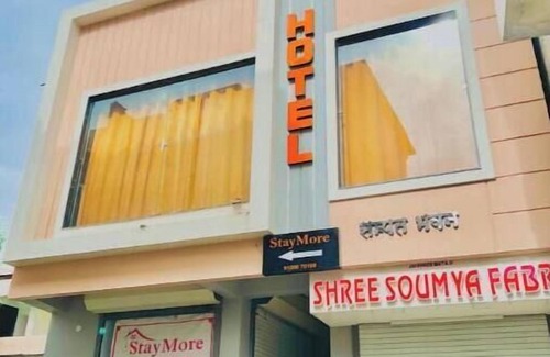 Maheshwar Apartment | Superior Double Premium room @ StayMore AC