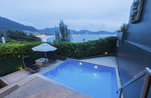 Patong Resort | Superior Jacuzzi Suite With Plunge Pool (C)