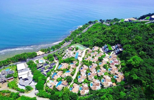 Patong Resort | Superior Jacuzzi suite ocean front in Patong (B)