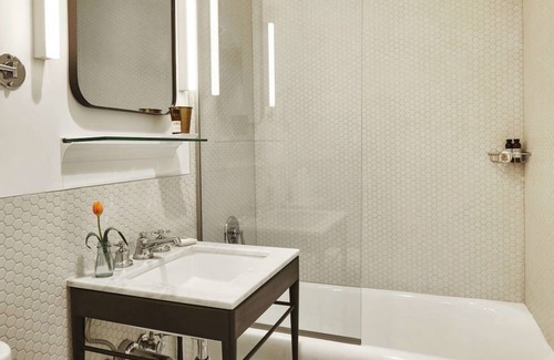 Hollywood Hotel | Superior King Suite, The Hollywood Roosevelt, Outdoor Swimming Pool