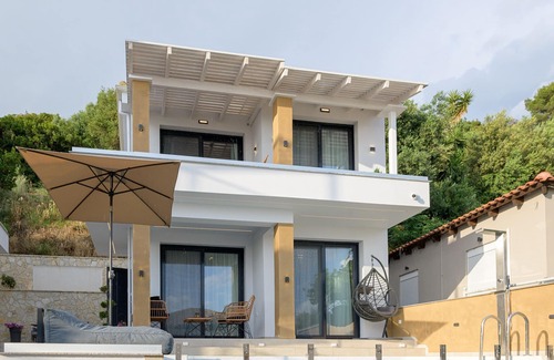 Zalongo Villa | Superior Luxury Maisonette Vrachos with Private Pool