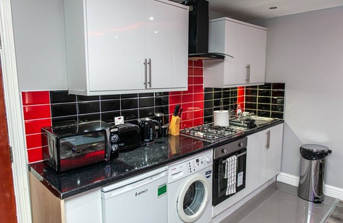 Bradford Apartment | Superior One Bedroom Apartment