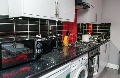 Bradford Apartment | Superior One Bedroom Apartment