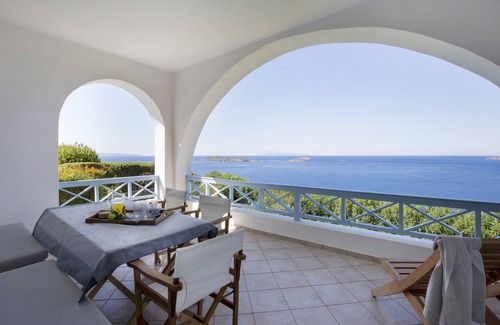 Ydrousa Villa | Superior seafront retreat with private pool, garden and exceptional sunset views