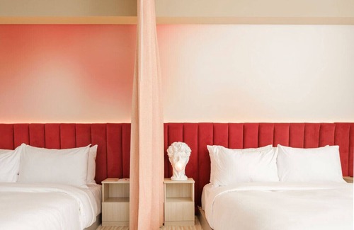 Saint-Roch Hotel | Superior Suite 2 - Rose Hôtel Invisible