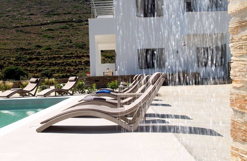 Kipri Apartment | Superior suite 300m from Kipri Beach in Andros island!