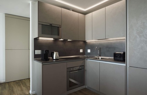 Centro Direzionale Apartment | Superior two-room apartment with city view - Torre Galfa Milan | A Experiences