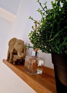 Grangetown Apartment | SuperValue Suite 9 - Fast WiFi, Hotel Linen, Keyless Entry, City only 10 Mins - BY PROPERTY PROMISE