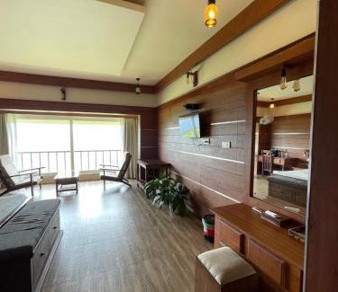 Mannarkkad Resort | Supreme Mountain View villa
