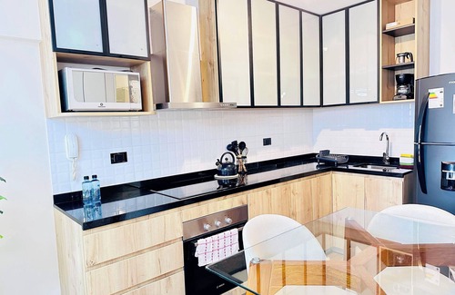 Santiago de Surco Apartment | Surco Polo Suites. ¡Frente al CC El Polo y a 2 cuadras de la embajada USA.