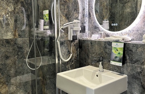 Saint-Brice-Courcelles Hotel | Sure Hotel by Best Western Reims Nord