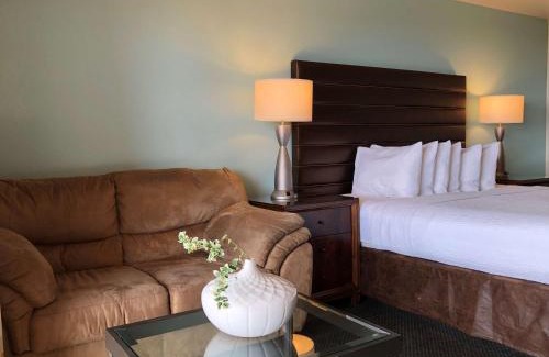 Gold Beach Resort | SureStay Plus Hotel by Best Western Gold Beach
