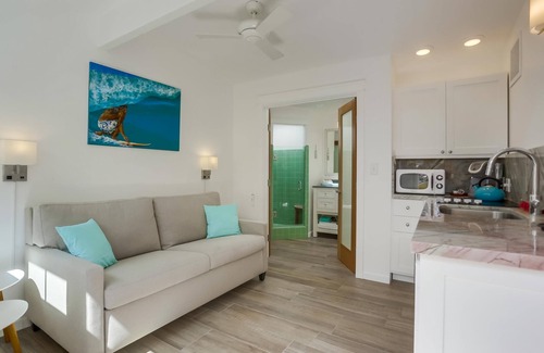 La Jolla Cottage | Surf and Sand Beach Bungalow, the ultimate surfer escape.