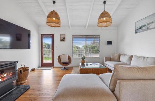 Surf Beach House | Surf Beach Retreat Sinclair