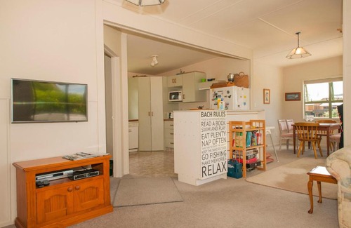 Whangamata House | Surf Beach Views - Whangamata Holiday Home