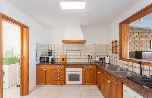 Telde House | Surf-Check House - 3 min walk to the Beach