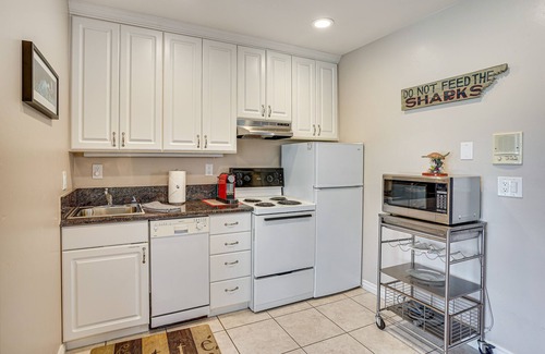 Huntington Beach House | Surf City Getaway - Walk to Sand!