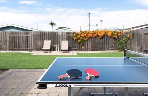 Clairemont House | Surf Farm House with backyard Oasis and Jacuzzi!