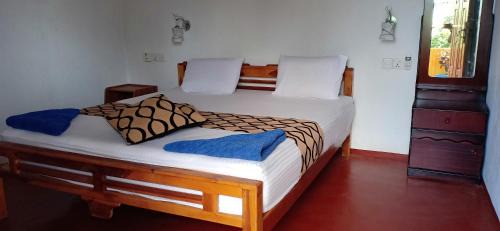 Pottuvil Division 2 Hotel | SURF & SAND Hotel Arugambay