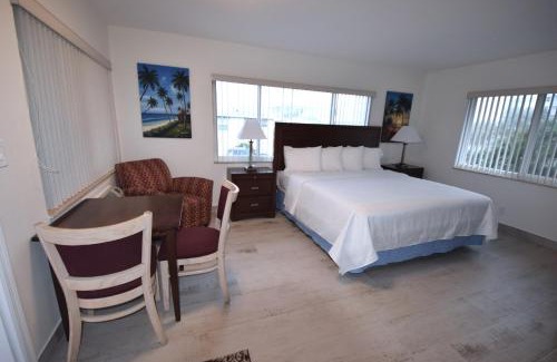 Pompano Beach Hotel | Surf Side Resort