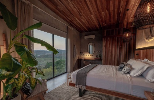 Jaco Cabin | Surf Synergy All-Inclusive Surf Retreat