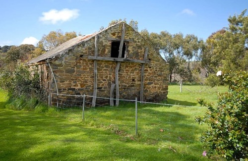 Middleton House | Surf & Turf Glenford Farm House-Pet Friendly-Wi-Fi