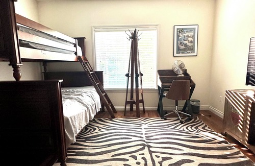 Fallbrook House | Surf, Wine, Vineyard, Beach Lovers