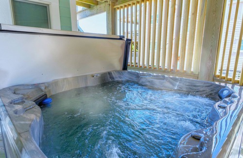 Nags Head House | Surfing Haven, Pool, Pvt Hot Tub, Game Room, Deck Fully Loaded, Arcade