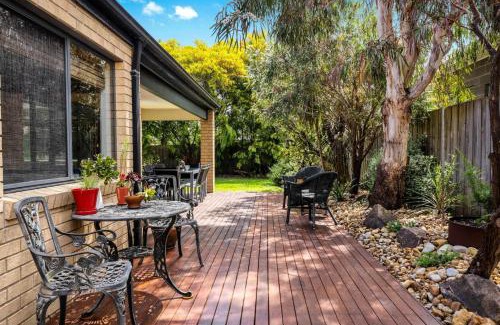 Inverloch House | Surfside Getaway in Picturesque Inverloch